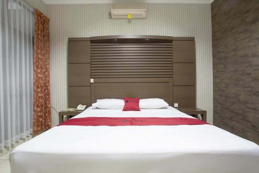 Reddoorz @ Surapati Hotel Bandung Ngoại thất bức ảnh