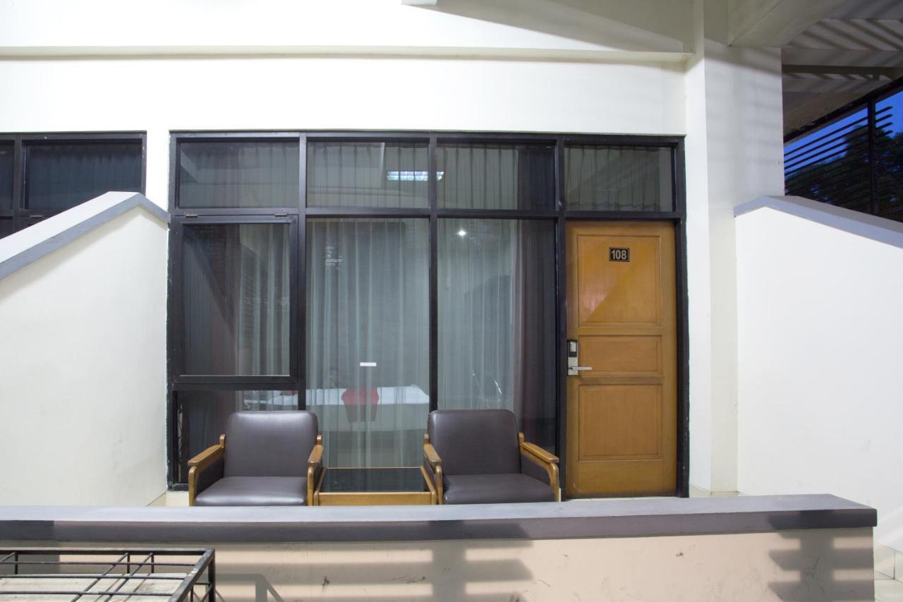 Reddoorz @ Surapati Hotel Bandung Ngoại thất bức ảnh