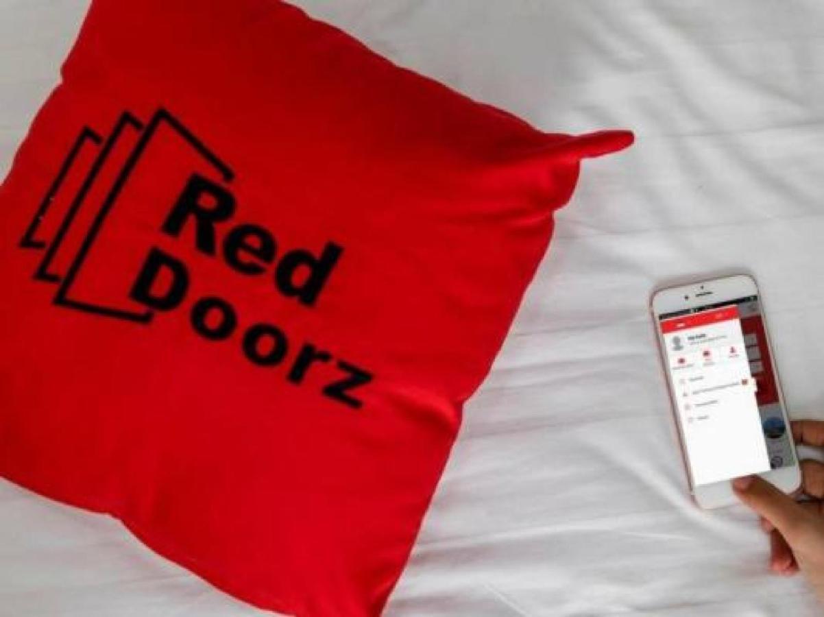 Reddoorz @ Surapati Hotel Bandung Ngoại thất bức ảnh